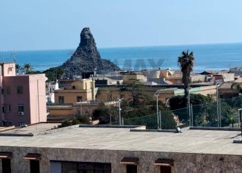 Edificio all\'aperto - Trilocale VIA LIVORNO
 
17, Aci Castello - foto 25