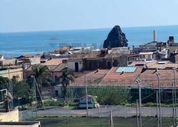 Vista dell\'acqua - Trilocale VIA LIVORNO
 
17, Aci Castello - foto 38