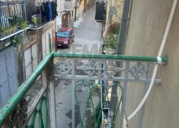 Balcone - Quadrilocale Via Dante Aligheri
 
14, Caltanissetta - foto 3