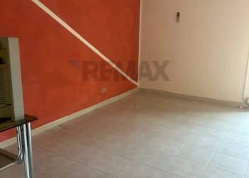 Stanza vuota - Quadrilocale Via Dante Aligheri
 
14, Caltanissetta - foto 16