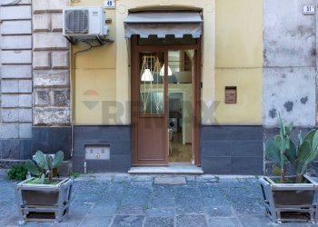 Edificio all\'aperto - Casa semi indipendente Via Giuseppe Verdi
 
49, Catania - foto 2