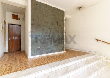 Ingresso condominiale - Appartamento Catania - foto 5