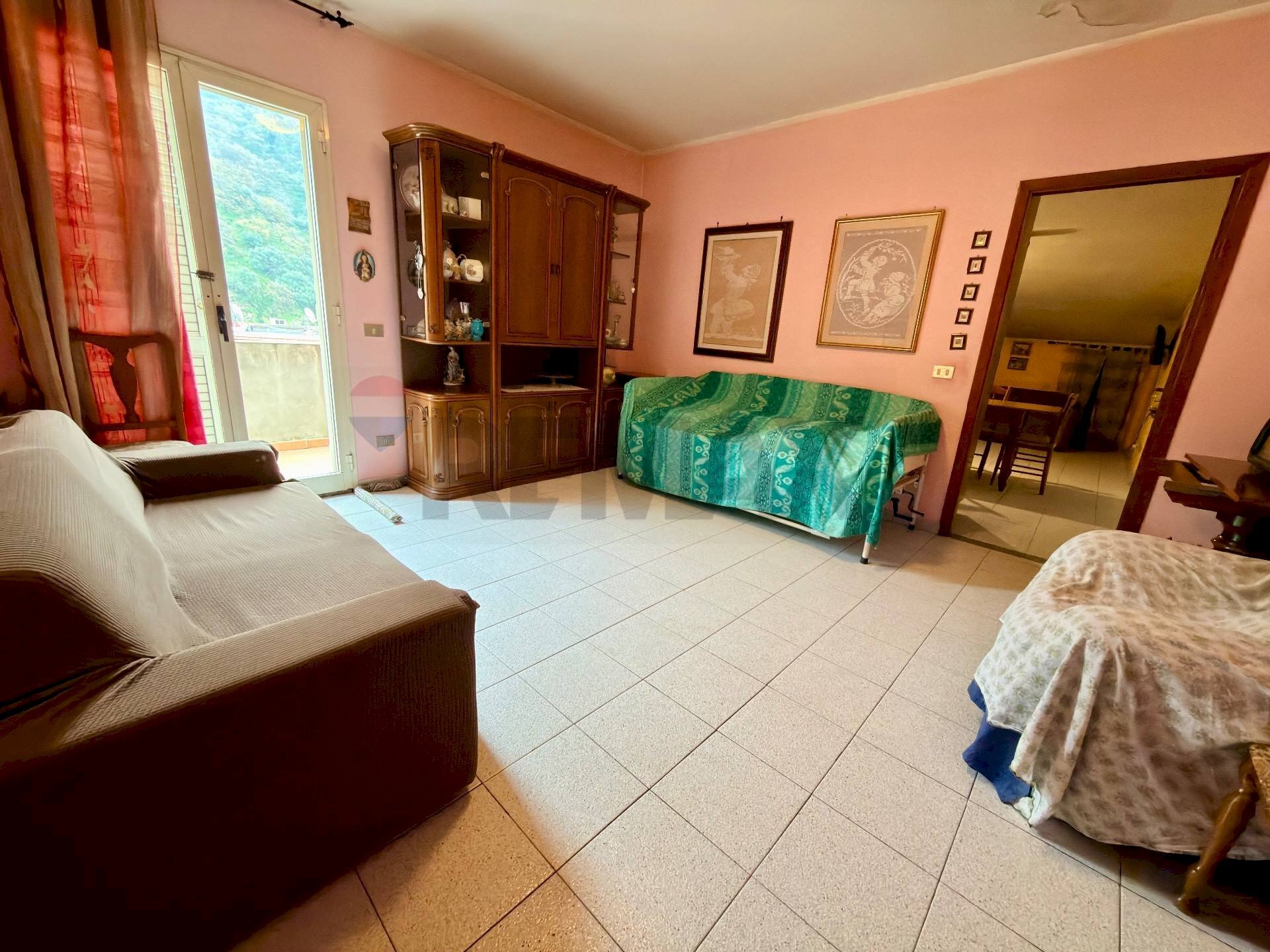 Soggiorno - Apartment VIA GIUSEPPE GARIBALDI
 
30, Graniti - photo 3