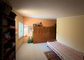 Camera / camera da letto - Apartment VIA GIUSEPPE GARIBALDI
 
30, Graniti - photo 9