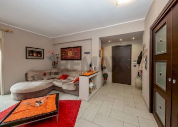 Soggiorno - Trilocale VIA DELLA SIBILLA
 
29, Catania - foto 4