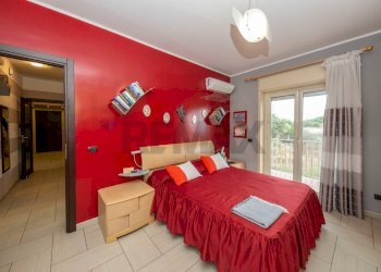 Camera / camera da letto - Trilocale VIA DELLA SIBILLA
 
29, Catania - foto 15