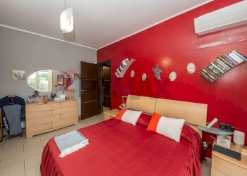 Camera / camera da letto - Trilocale VIA DELLA SIBILLA
 
29, Catania - foto 17