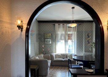 Sala da pranzo - Appartamento Via valle allegra
 
13, Gravina di Catania - foto 2