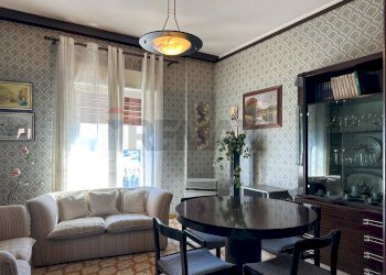 Sala da pranzo - Appartamento Via valle allegra
 
13, Gravina di Catania - foto 5