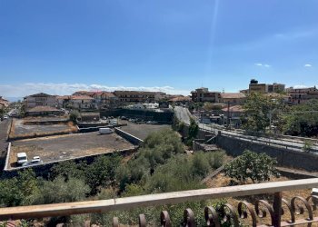 Edificio all\'aperto - Appartamento Via valle allegra
 
13, Gravina di Catania - foto 22