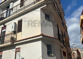 Edificio all\'aperto - Casa indipendente Via Sparagonà Vico III
 
1, Santa Teresa di Riva - foto 1