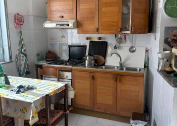 Cucina - Casa indipendente Via Sparagonà Vico III
 
1, Santa Teresa di Riva - foto 10