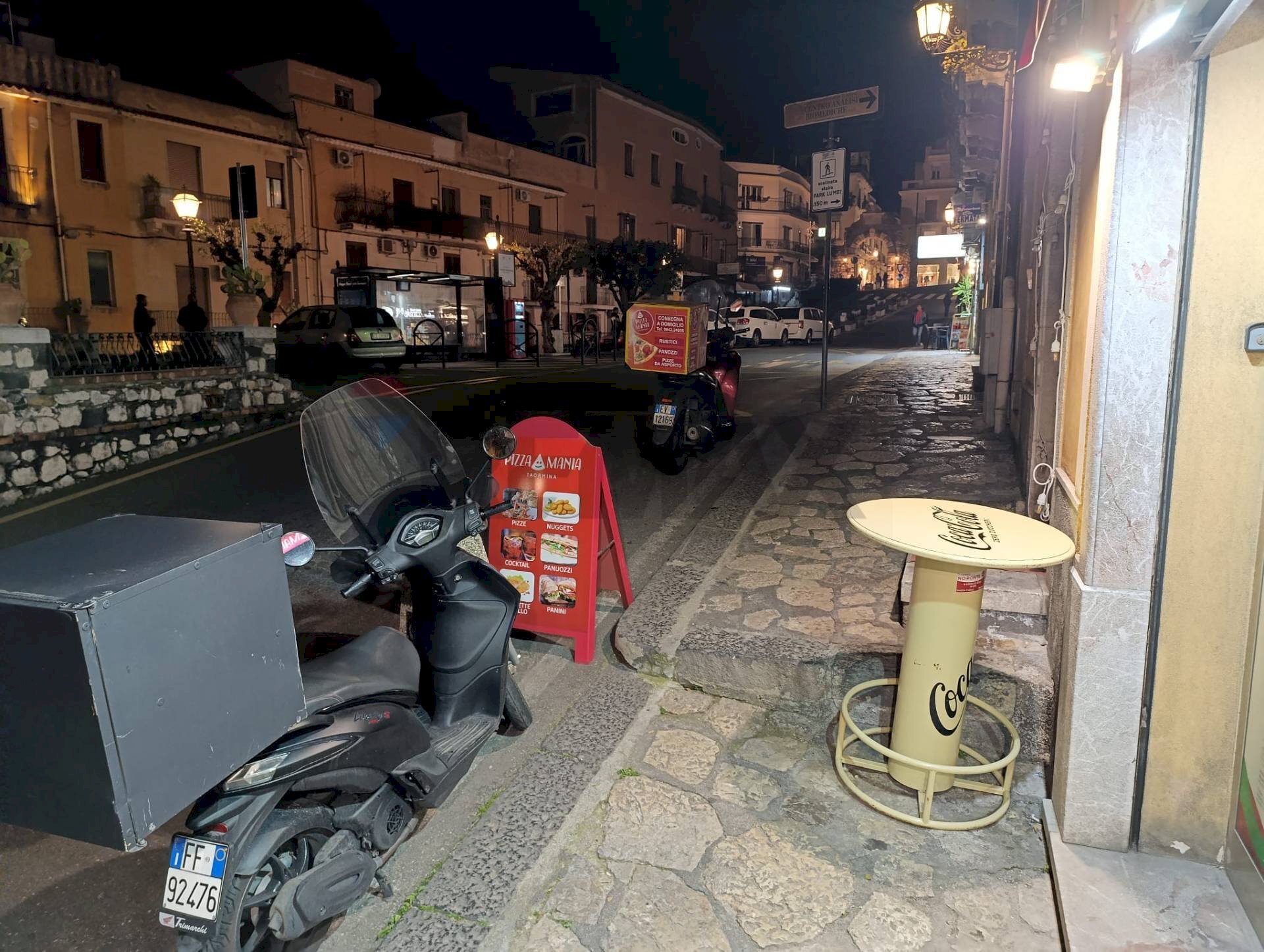 Non correlato - Commercial Activity Viale San Pancrazio
 
40, Taormina - photo 3