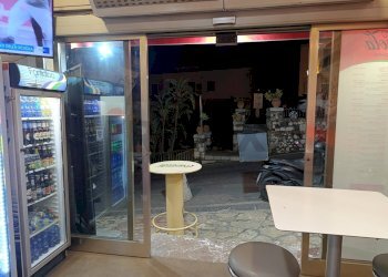 Sala da pranzo - Commercial Activity Viale San Pancrazio
 
40, Taormina - photo 19