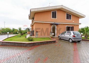 Casa all\'aperto - Villa via chiuse
 
21, Acireale - photo 2