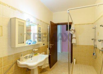 Bagno - Villa via chiuse
 
21, Acireale - photo 29