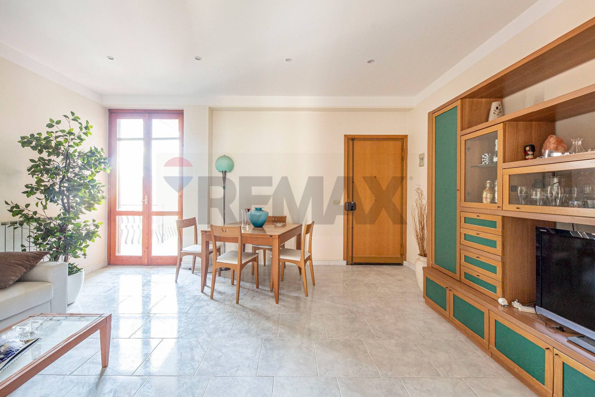 Sala da pranzo - Trilocale Via Giacomo Matteotti
 
28, Aci Sant'Antonio - foto 3