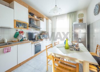 Cucina - Trilocale Via Giacomo Matteotti
 
28, Aci Sant'Antonio - foto 8