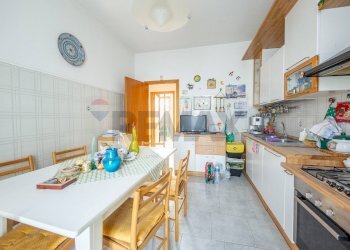 Cucina - Trilocale Via Giacomo Matteotti
 
28, Aci Sant'Antonio - foto 9