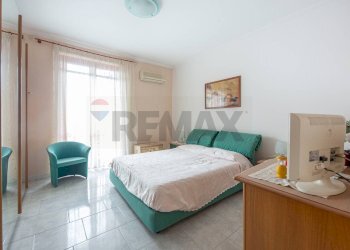 Camera / camera da letto - Trilocale Via Giacomo Matteotti
 
28, Aci Sant'Antonio - foto 18