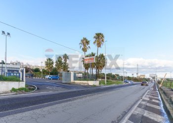 Edificio all\'aperto - Locale Commerciale Via Gelso Bianco
32, Catania - foto 43