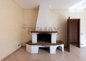 Soggiorno - Appartamento Via Libertà
 
44, Aci Catena - foto 7