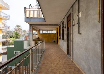 Balcone - Appartamento Via Libertà
 
44, Aci Catena - foto 25