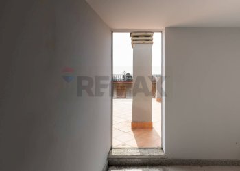 Stanza vuota - Appartamento Via Libertà
 
44, Aci Catena - foto 28