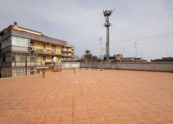 Terrazza - Appartamento Via Libertà
 
44, Aci Catena - foto 30