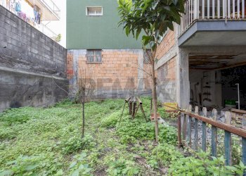 Giardino - Appartamento Via Libertà
 
44, Aci Catena - foto 32