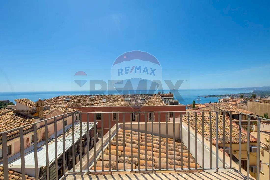 terrazzino panoramico - Casa indipendente Via Dei Fabi
 
1, Taormina - foto 1