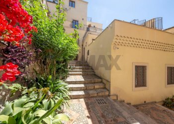 Casa all\'aperto - Casa indipendente Via Dei Fabi
 
1, Taormina - foto 2