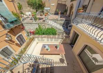 Edificio all\'aperto - Casa indipendente Via Dei Fabi
 
1, Taormina - foto 16