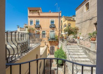 Balcone - Casa indipendente Via Dei Fabi
 
1, Taormina - foto 29