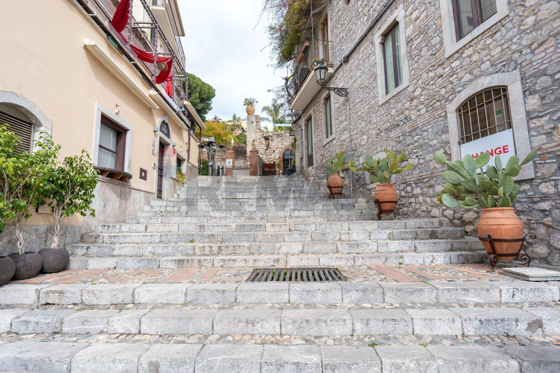 Edificio all\'aperto - Casa indipendente Piazza del Carmine 7, Taormina - foto 3