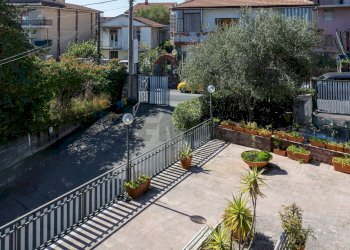 Terrazza - Appartamento VIA GIACOMO LEOPARDI
 
5, Gravina di Catania - foto 38