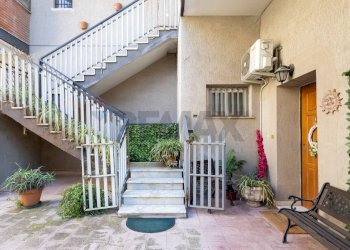 Terrazza - Appartamento VIA GIACOMO LEOPARDI
 
5, Gravina di Catania - foto 44