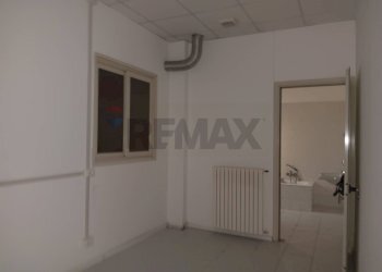 Stanza vuota - Commercial Premises Via Rosario Livatino
 
130, Enna - photo 7