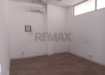 Stanza vuota - Commercial Premises Via Rosario Livatino
 
130, Enna - photo 8