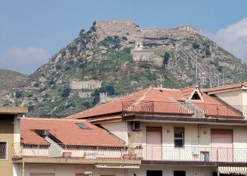 Edificio all\'aperto - Bilocale VIA BANCO MONTEFORTE
 
SNC, Calatabiano - foto 24