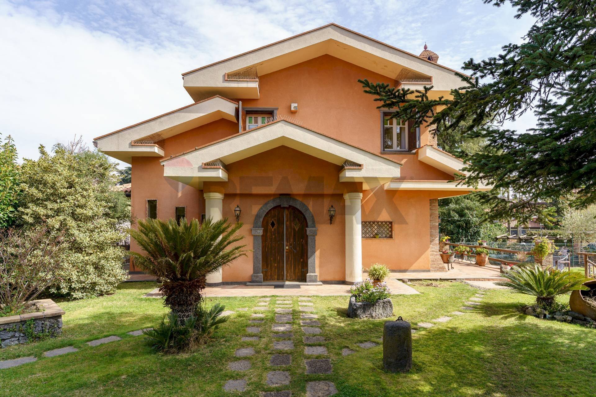 Casa all\'aperto - Villa via Giacomo Leopardi
 
18, Nicolosi - foto 1