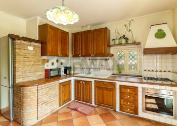 Cucina - Villa via Giacomo Leopardi
 
18, Nicolosi - foto 16