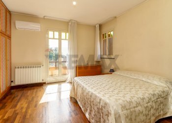 Camera / camera da letto - Villa via Giacomo Leopardi
 
18, Nicolosi - foto 19