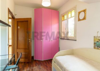 Camera / camera da letto - Villa via Giacomo Leopardi
 
18, Nicolosi - foto 33