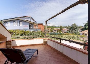 Terrazza - Villa via Giacomo Leopardi
 
18, Nicolosi - foto 34
