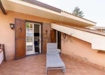 Terrazza - Villa via Giacomo Leopardi
 
18, Nicolosi - foto 36