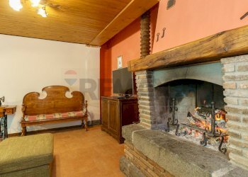 Soggiorno - Villa via Giacomo Leopardi
 
18, Nicolosi - foto 54