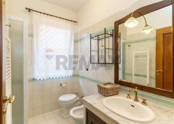 Bagno - Villa via Giacomo Leopardi
 
18, Nicolosi - foto 62