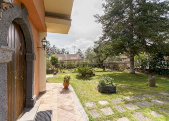 Giardino - Villa via Giacomo Leopardi
 
18, Nicolosi - foto 67