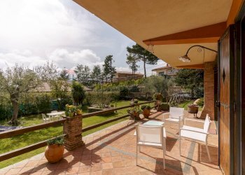 Terrazza - Villa via Giacomo Leopardi
 
18, Nicolosi - foto 71